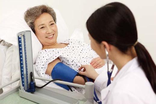 养老社区内的医疗响应速度多快？